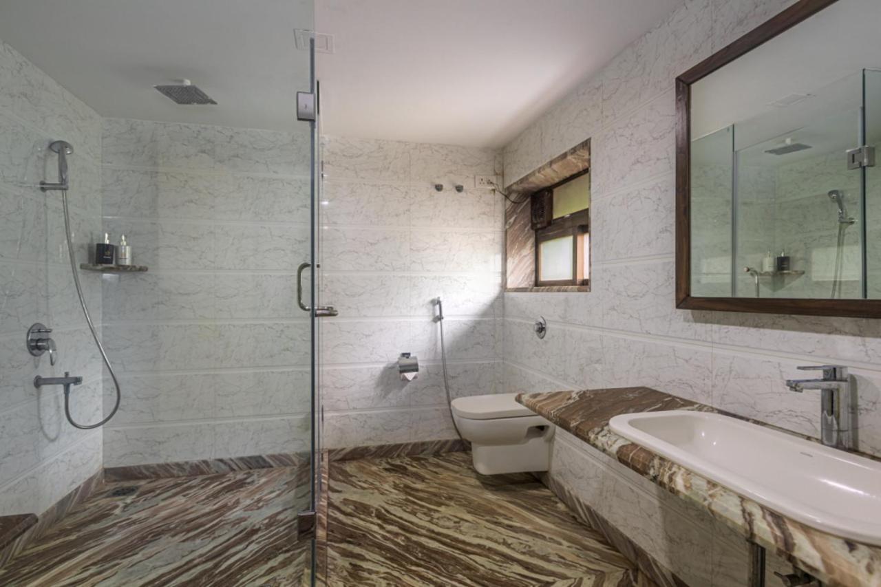 Saffronstays Aura, Alibaug - Luxury Pool Villa With A Game Room And Spacious Lawn Alībāg Exteriér fotografie